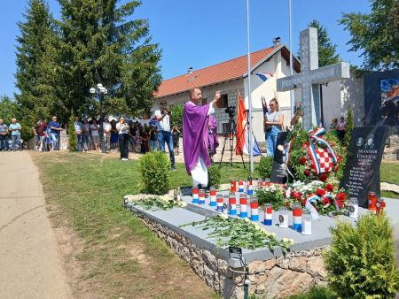 Read more: Rašeljke, otkriveno spomen-obilježje Branimiru i Marinku Udovičiću