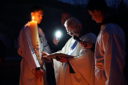 Read more: Velika Subota, bdijenje i blagoslov Uskršnje svijeće
