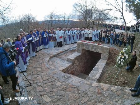 Read more: Obilježena 71. godišnjica ubojstva franjevaca u Širokom Brijegu
