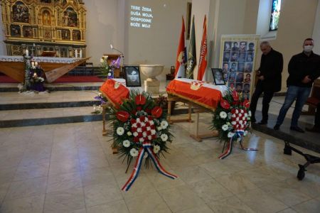 Read more: U Bugojnu sahranjeni posmrtni ostaci eshumiranih Hrvata na Rostovu
