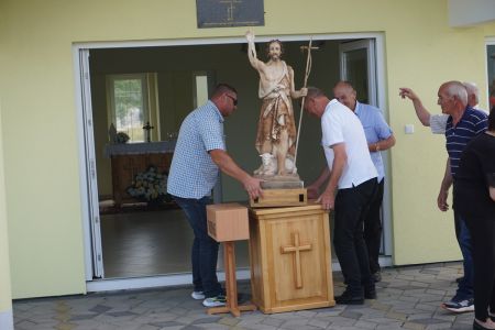 Read more: Proslava svetog Ivana Krstitelja na Vukadinovom groblju u Omolju