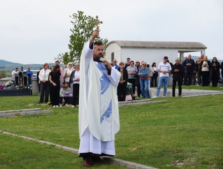 Read more:  Misa i blagoslov polja na Vukadinovu groblju